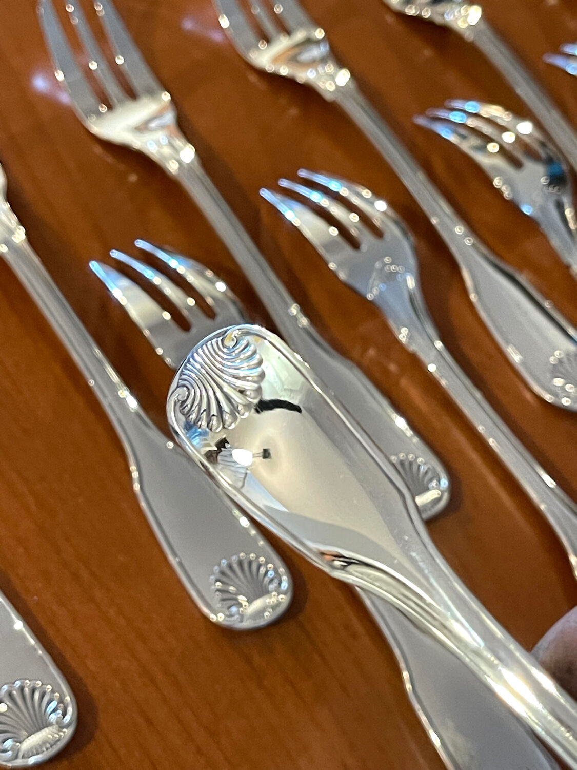Christofle France, 12 dessert cake forks 1970/1980 in new condition.