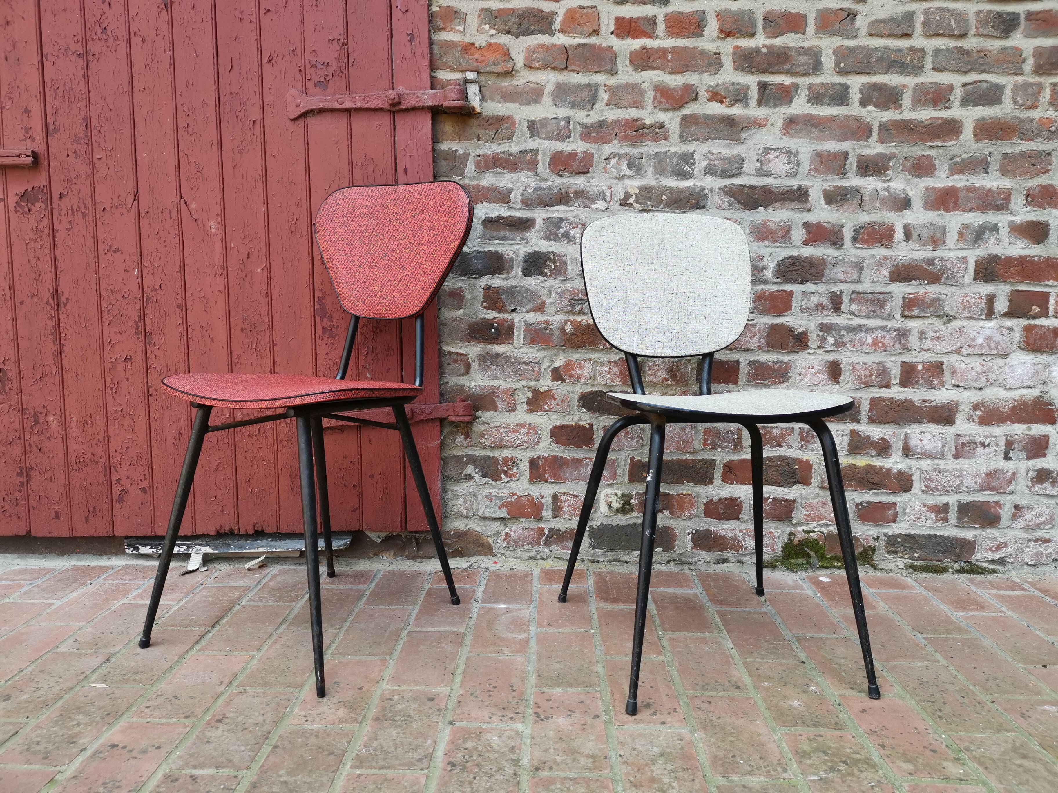 Pair of metal chairs vinyl red and white speckled black, Cimca brand
