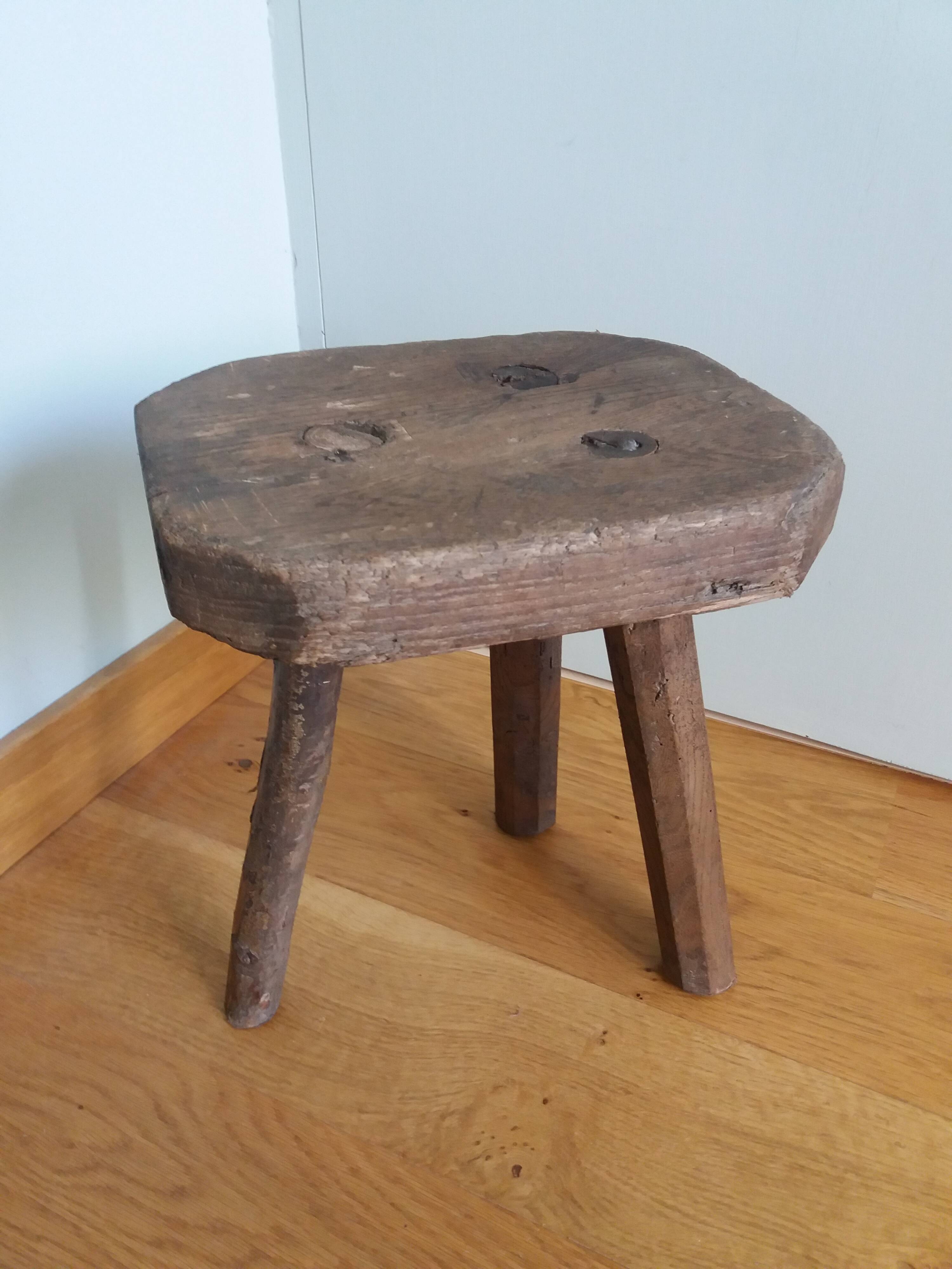 Brutalist tripod farm stool