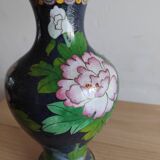 Chinese enamel vase
