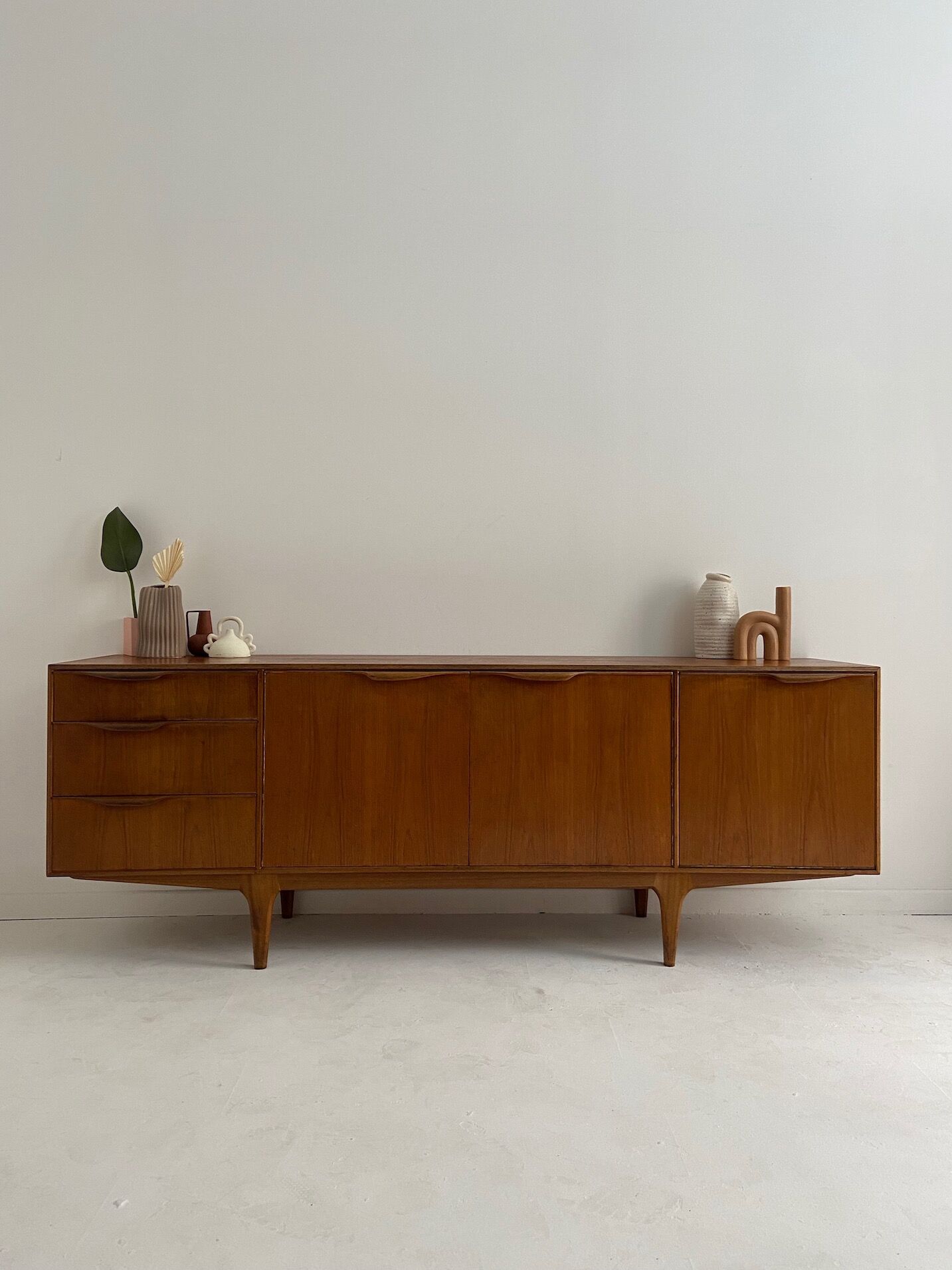 Enfilade design vintage par McIntosh