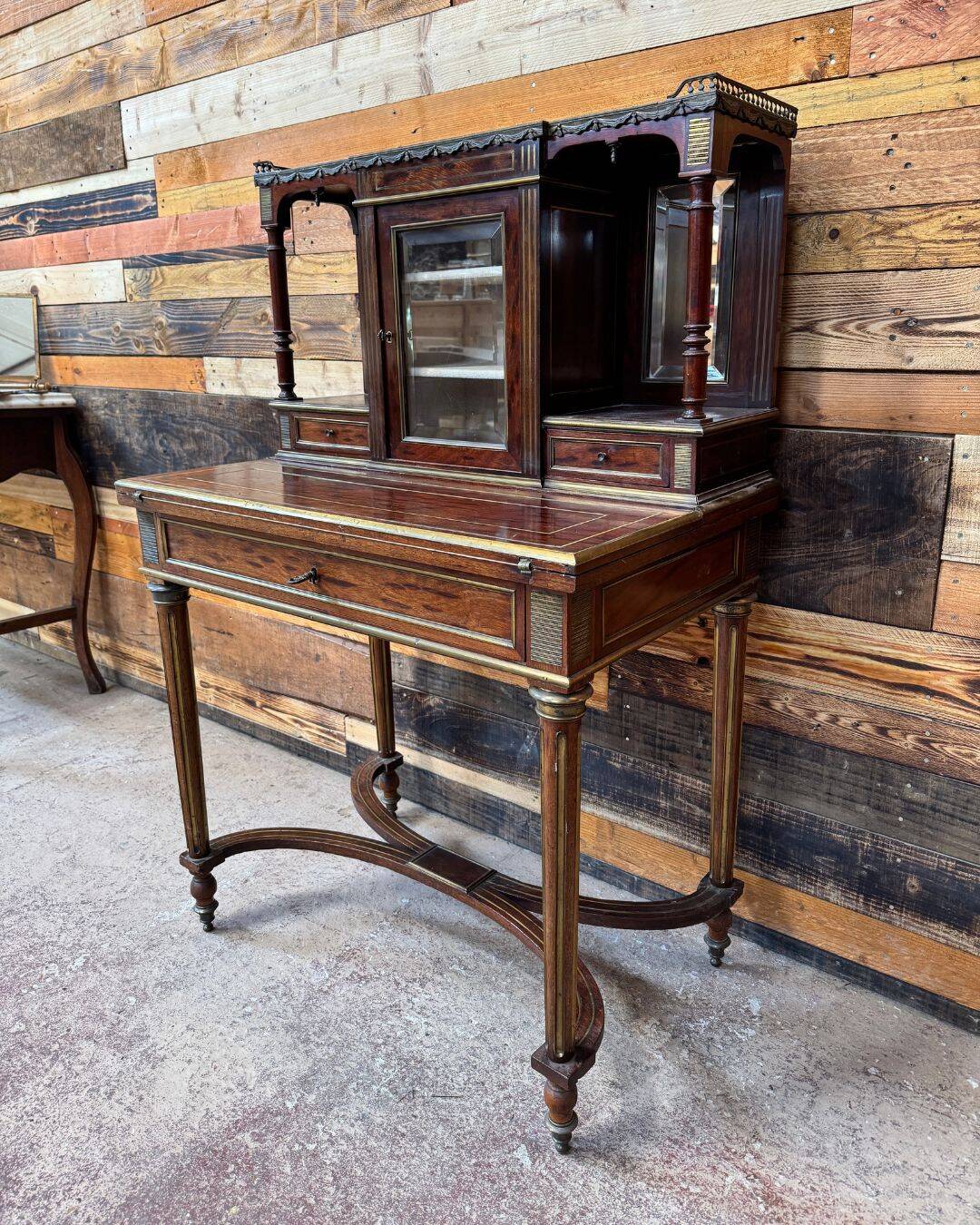 Desk called "Bonheur-du-jour" Napoleon III