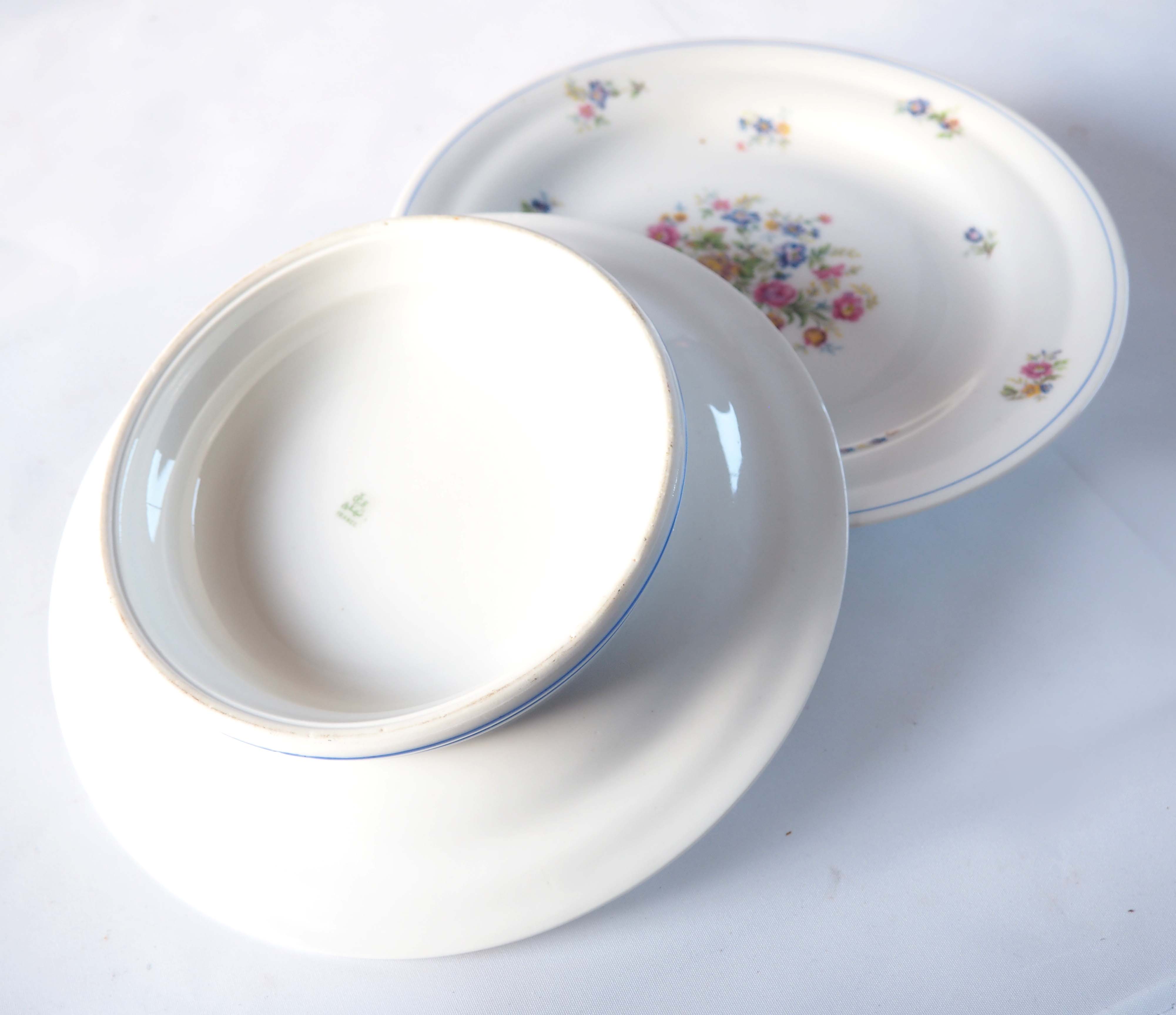 Flowered porcelain compotier