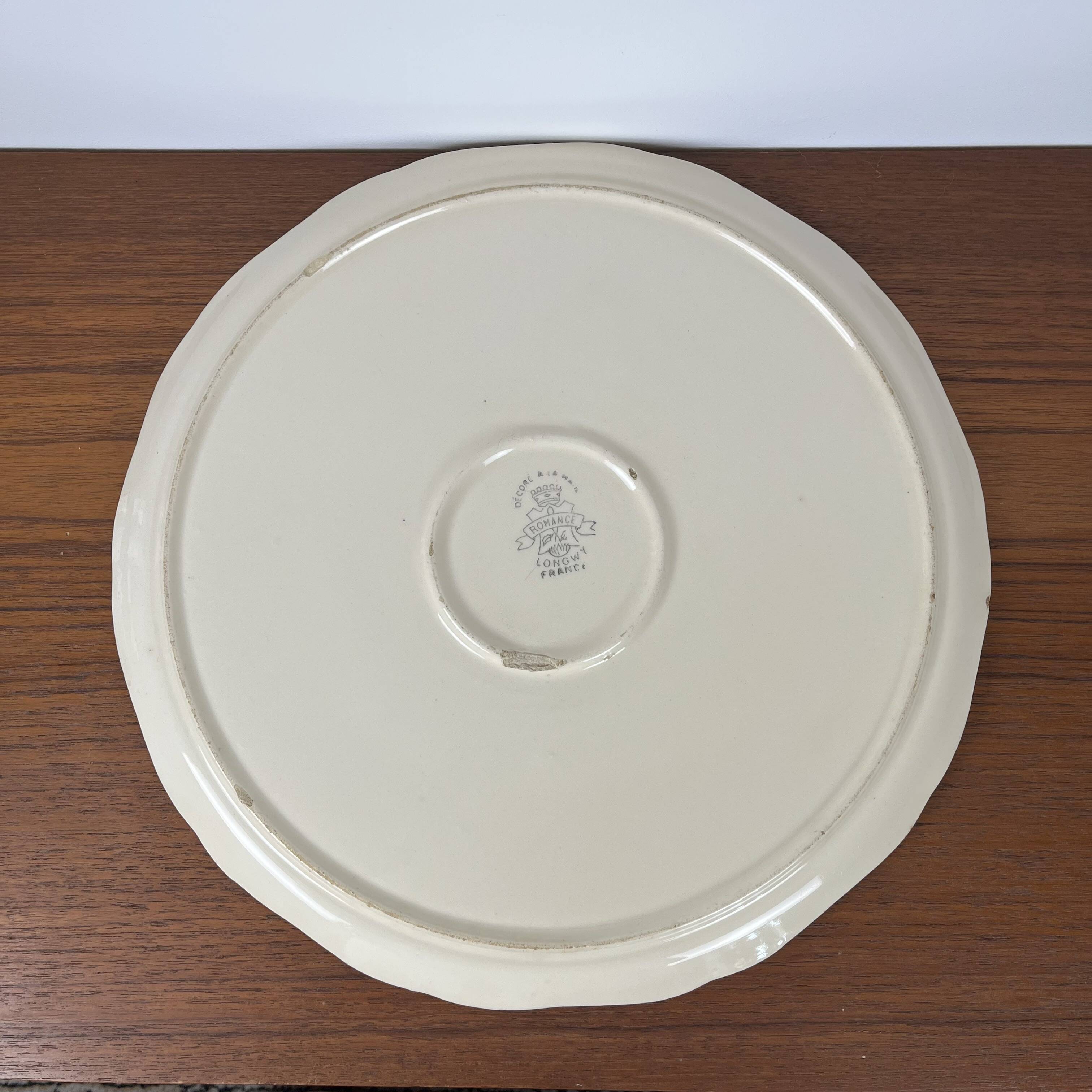 Longwy cake dish, "Romance" model, early 20th century.