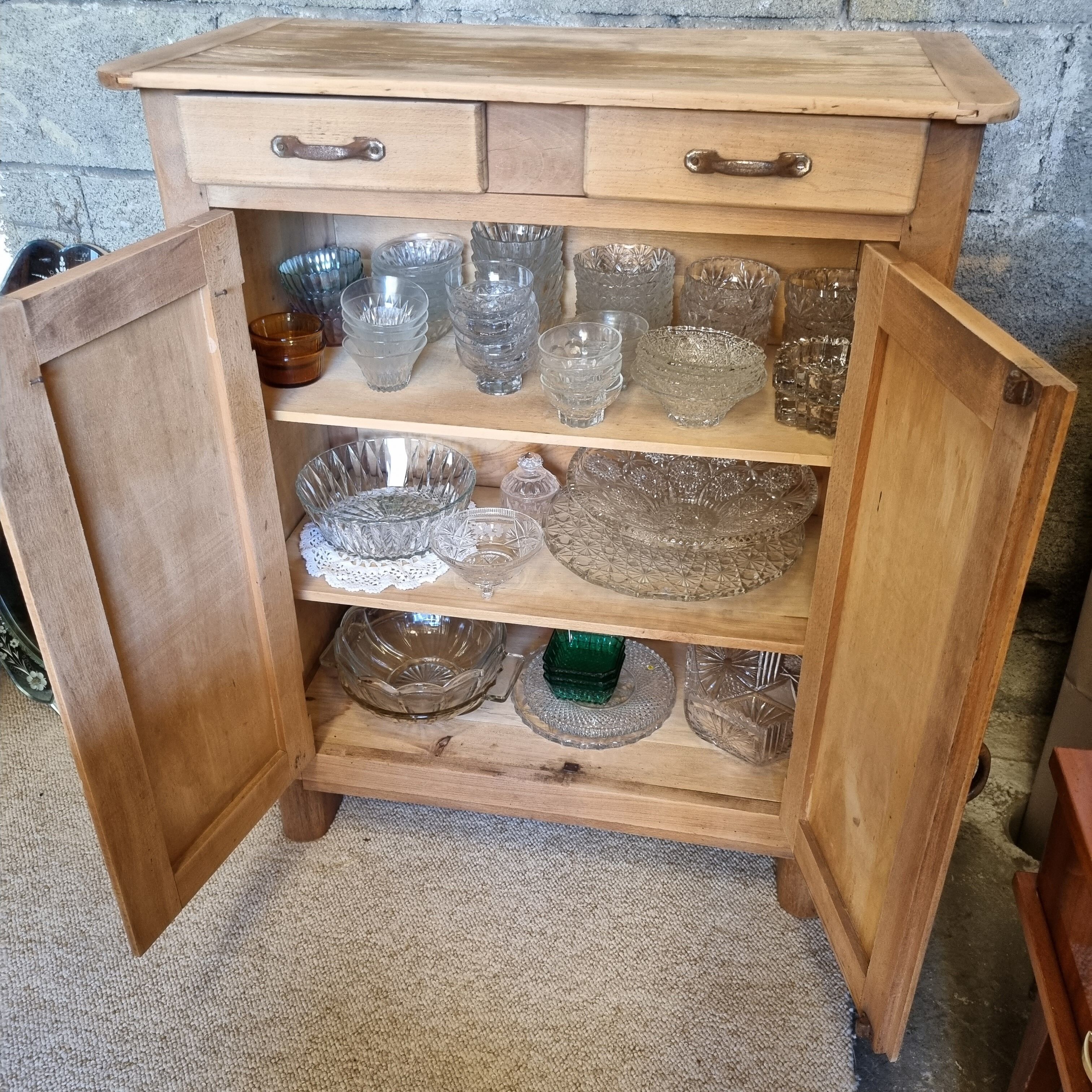 Parisian buffet in raw wood