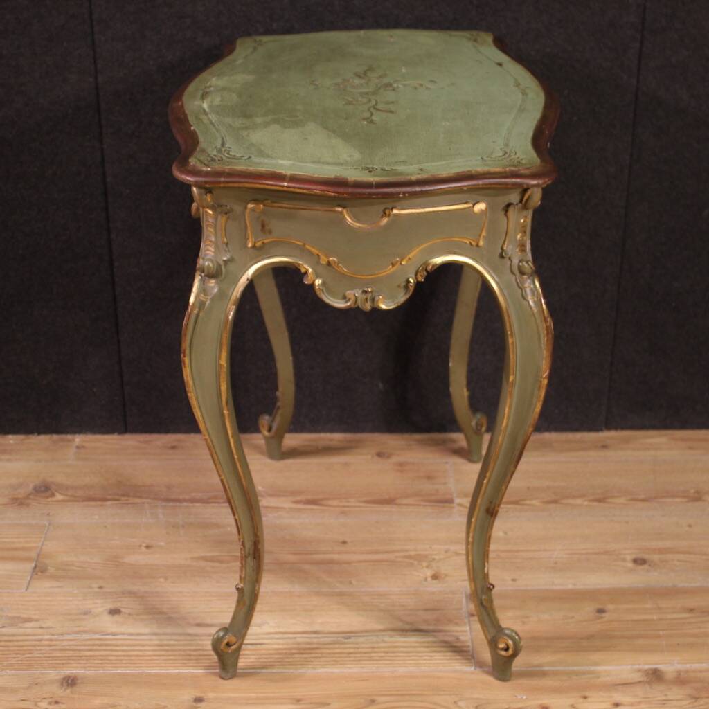 Elegant 20th century Venetian coffee table