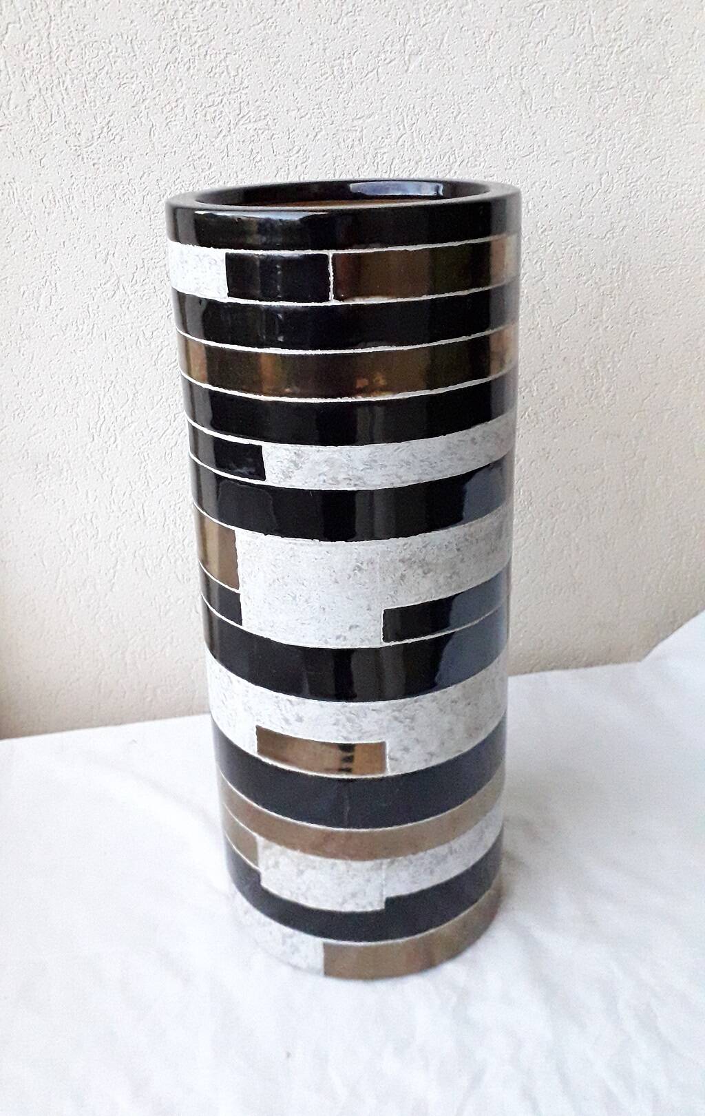 Ceramic vase