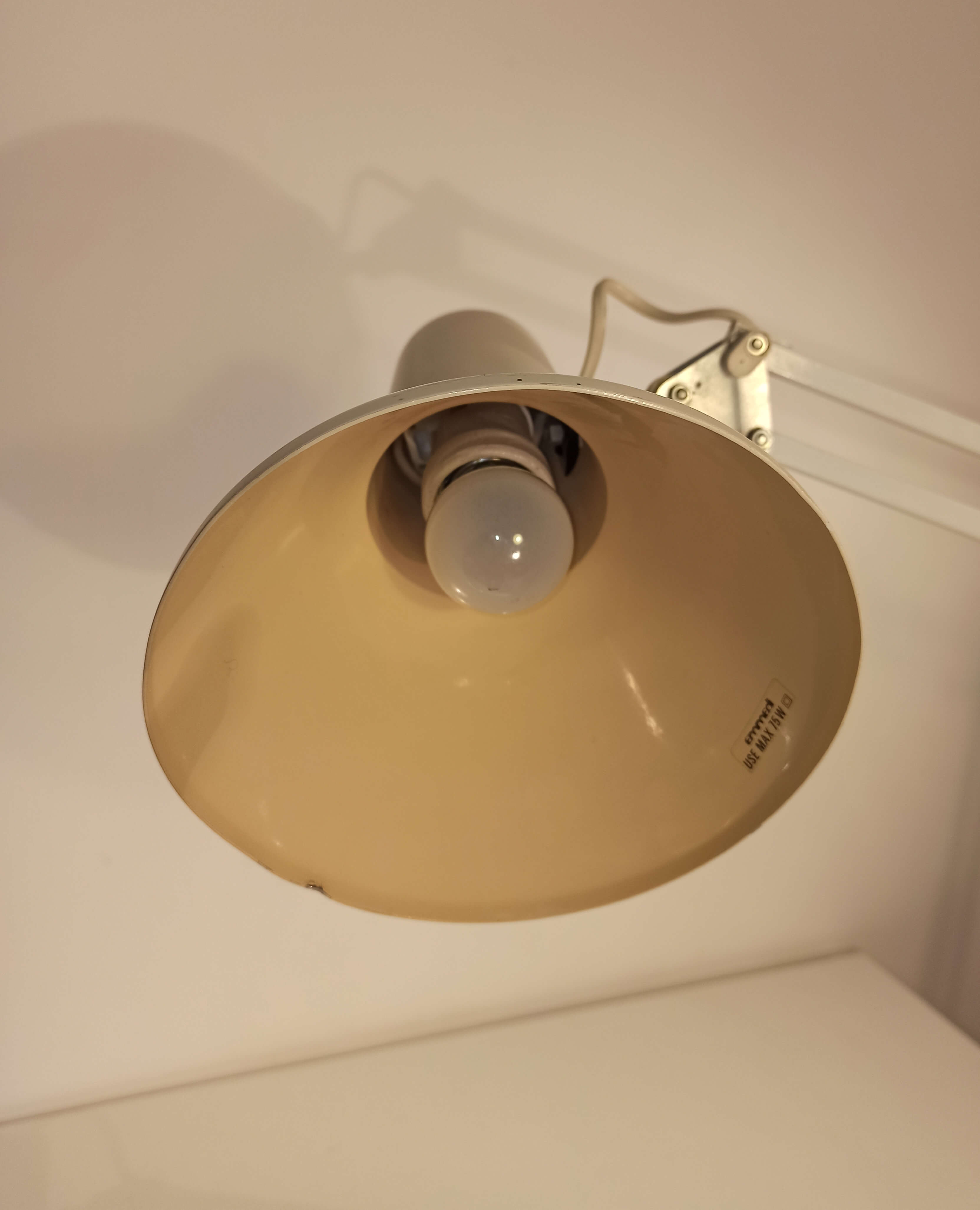 Vintage articulated architect's desk lamp by Fluvio Battaglia Emmedi artikel studio