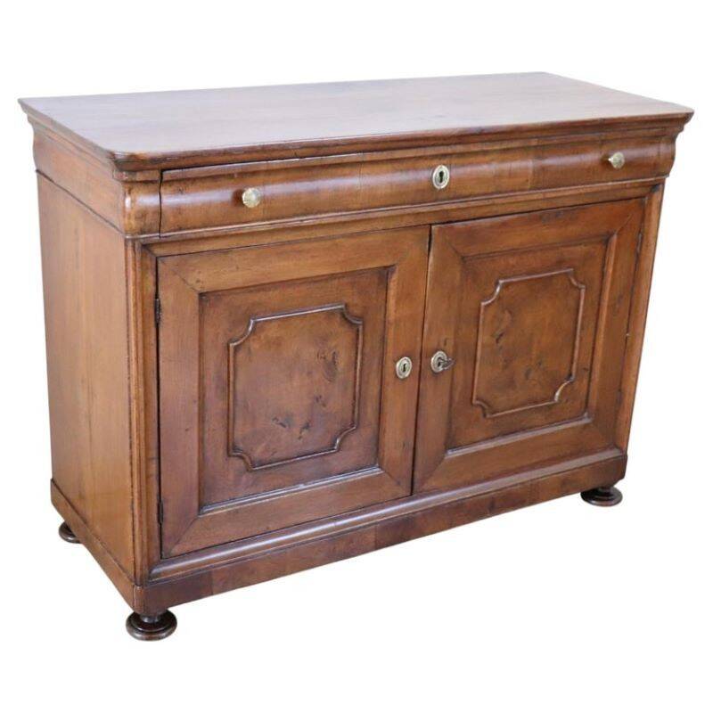 Antique Walnut buffet, Italy, Mid-19th Century, Restored.