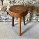 Lot de 4 tabourets en bois tripode art brut