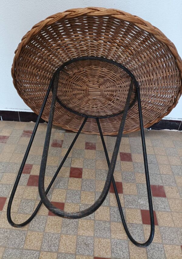 Table basse ronde en rotin et métal vintage