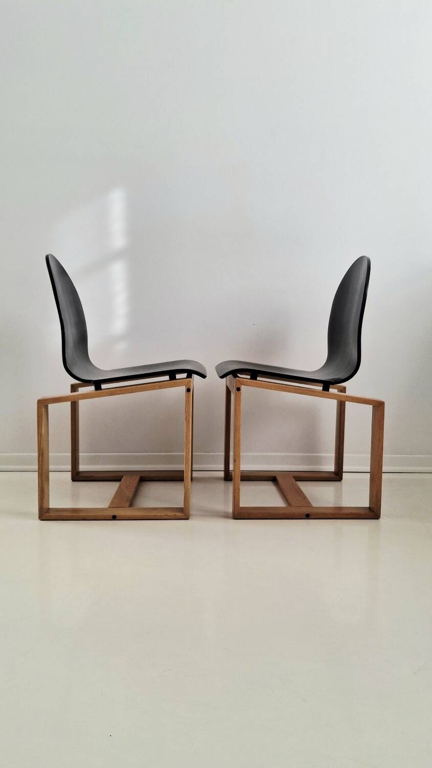 Chaises italiennes minimalistes en bois courbé des années 70, frêne et ébène