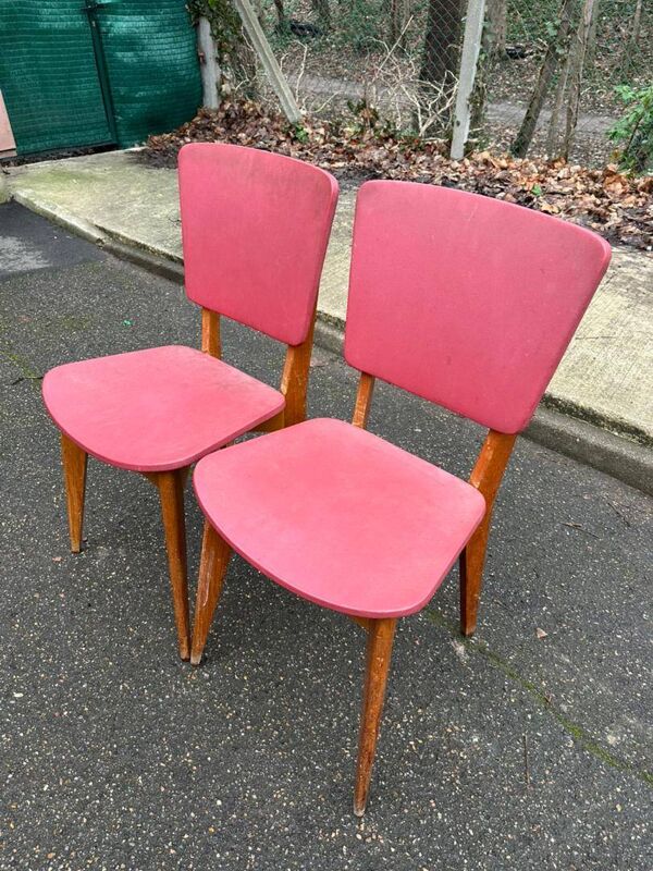 2 chaises scandinaves bois massif et cuir bordeaux 1970