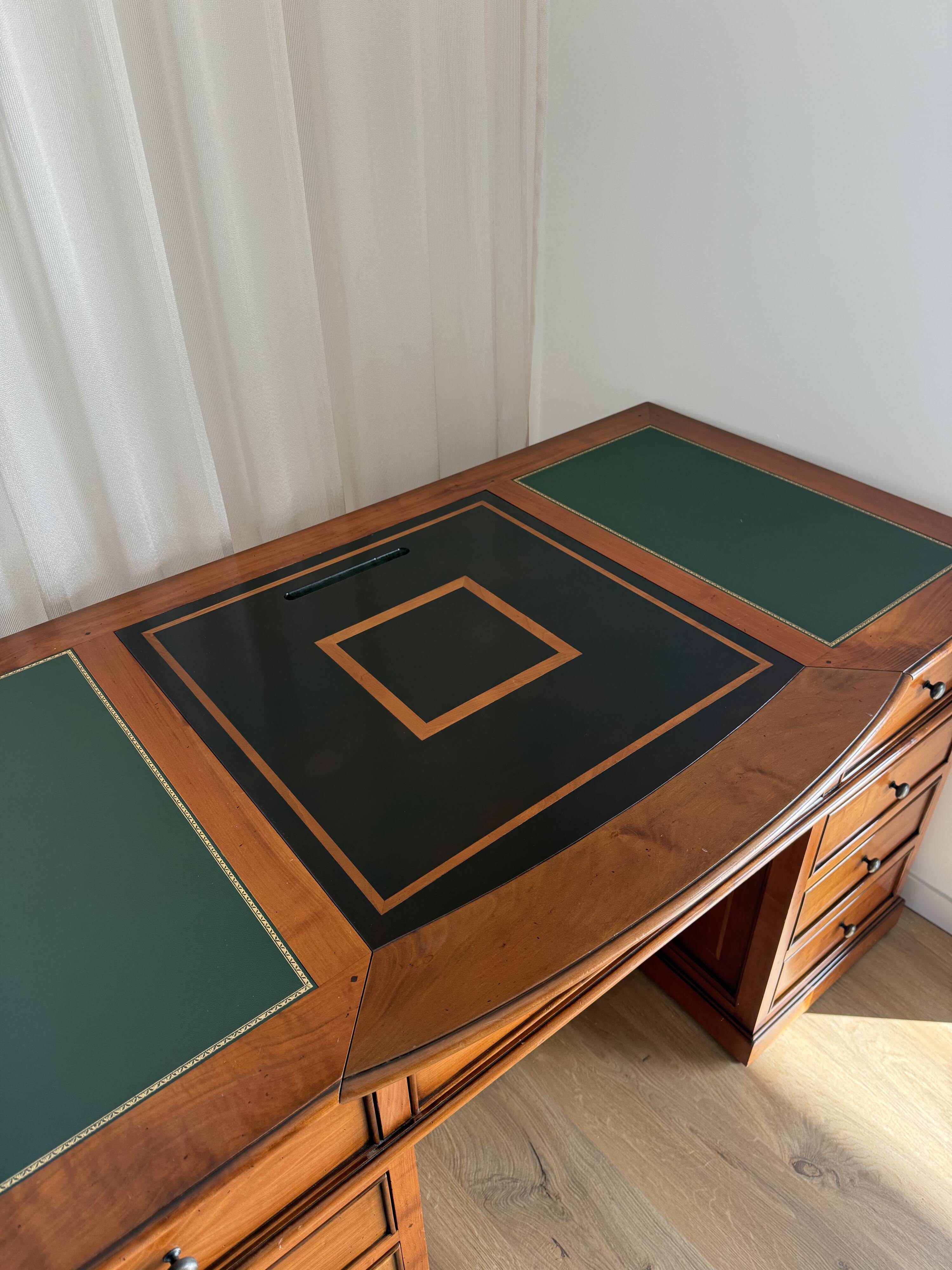 Minister Louis-Philippe's desk in solid cherry wood and leather.