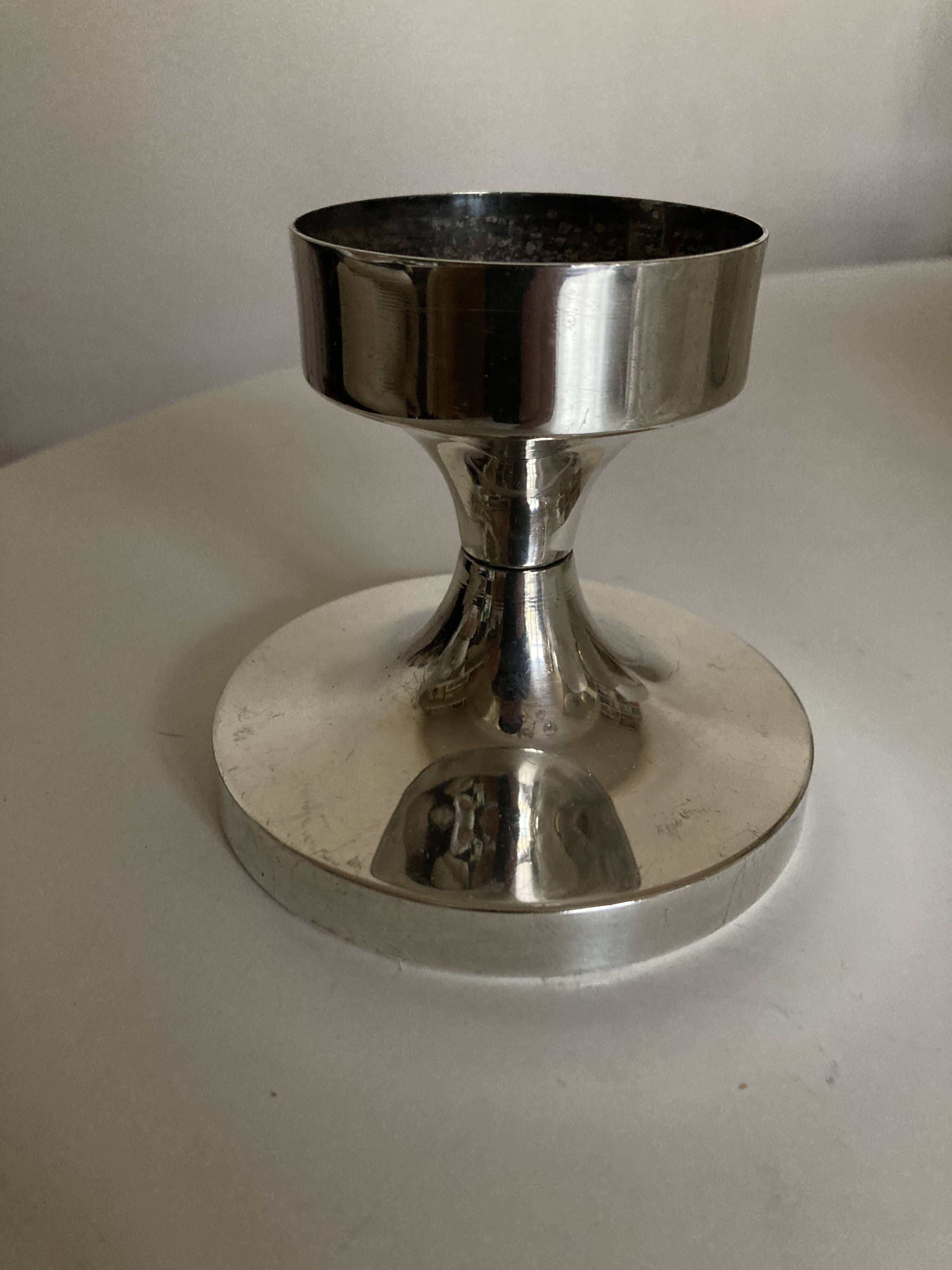 Tulip footed candle holder in silver metal 1970