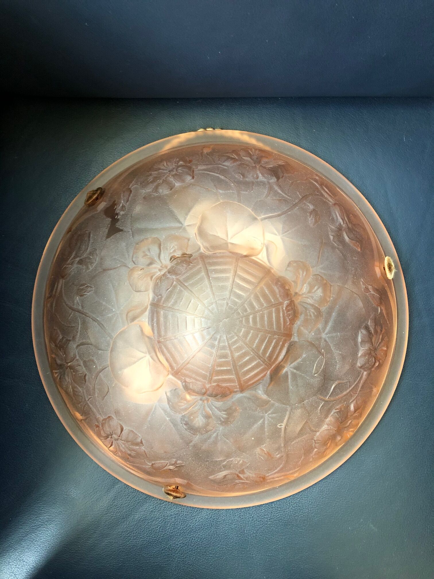 Art deco glass paste ceiling