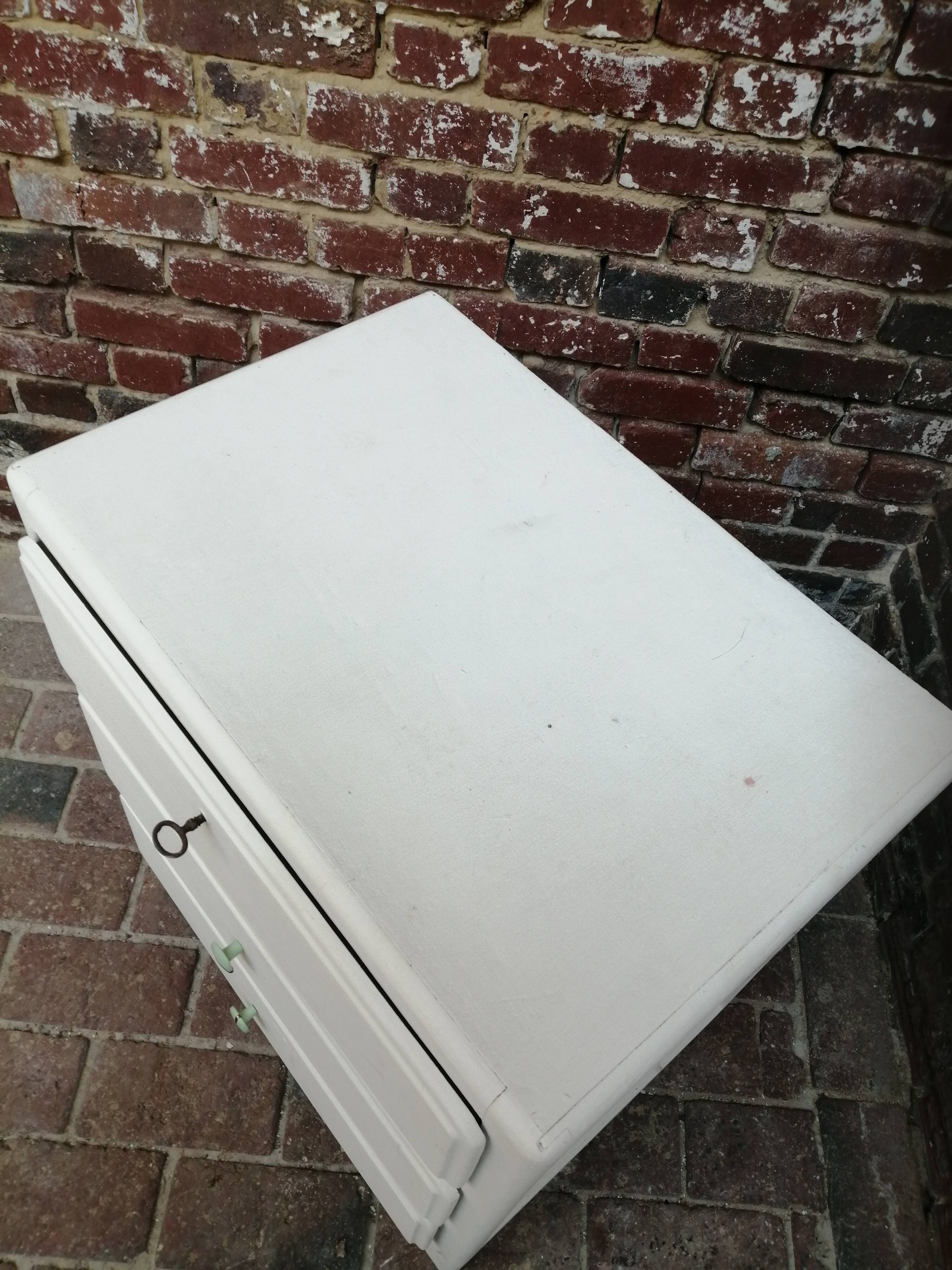 Ancienne commode d hôpital vintage années 50