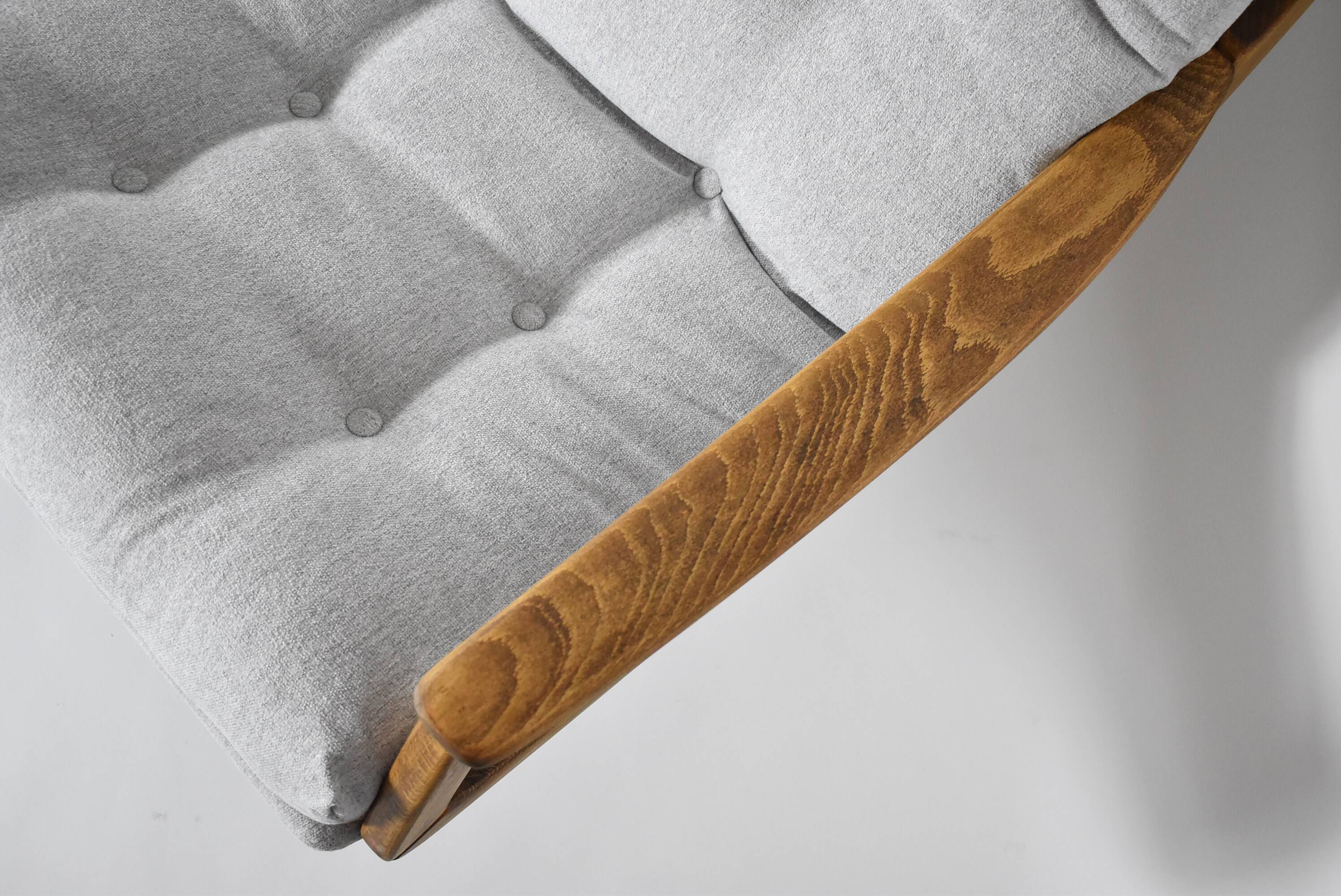 Canapé scandinave vintage extrêmement confortable en tissu gris clair années 1960, unique