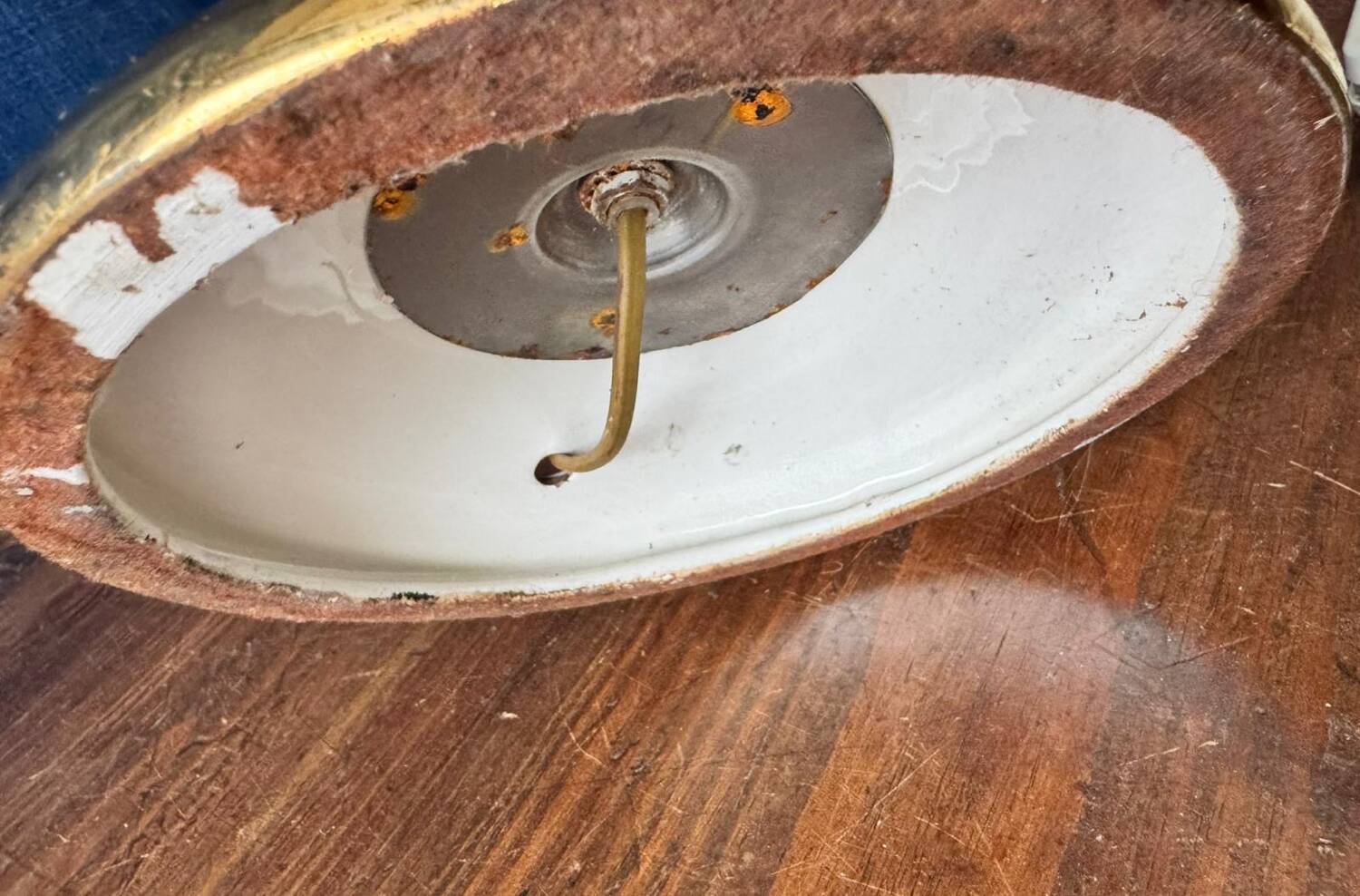 Italian design lamp in silver and gold ceramic. 1970s.