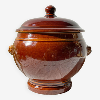 Vintage tureen in brown enameled stoneware onion soup