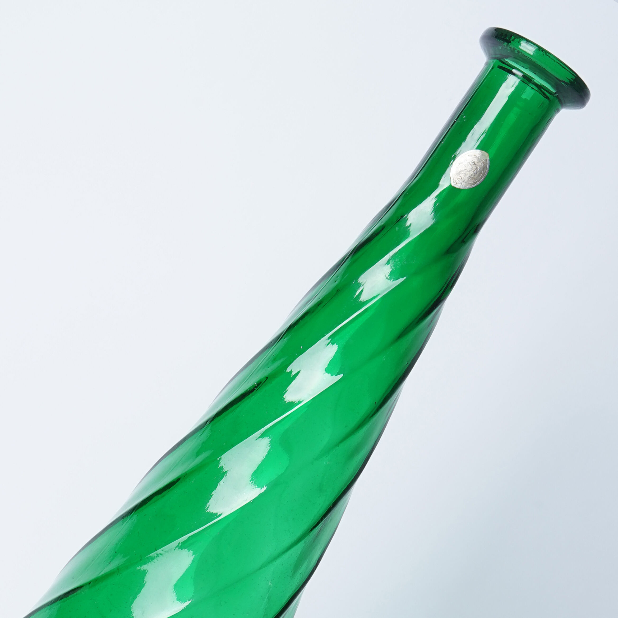 Glass vase in large twisted Green Italy