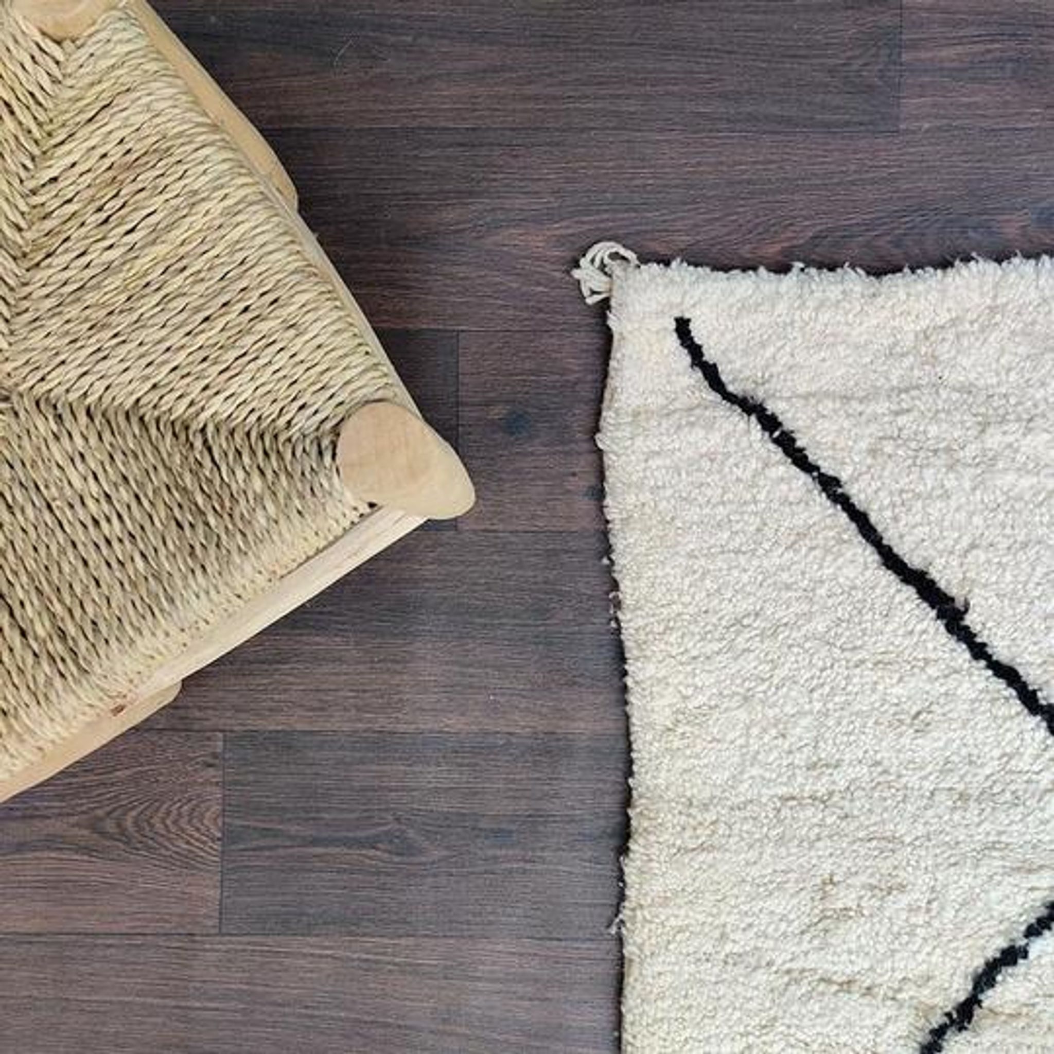 Tapis beni ouarai berbère losanges noirs 150x255cm
