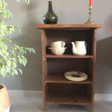 Shelf on feet with elm wood lockers