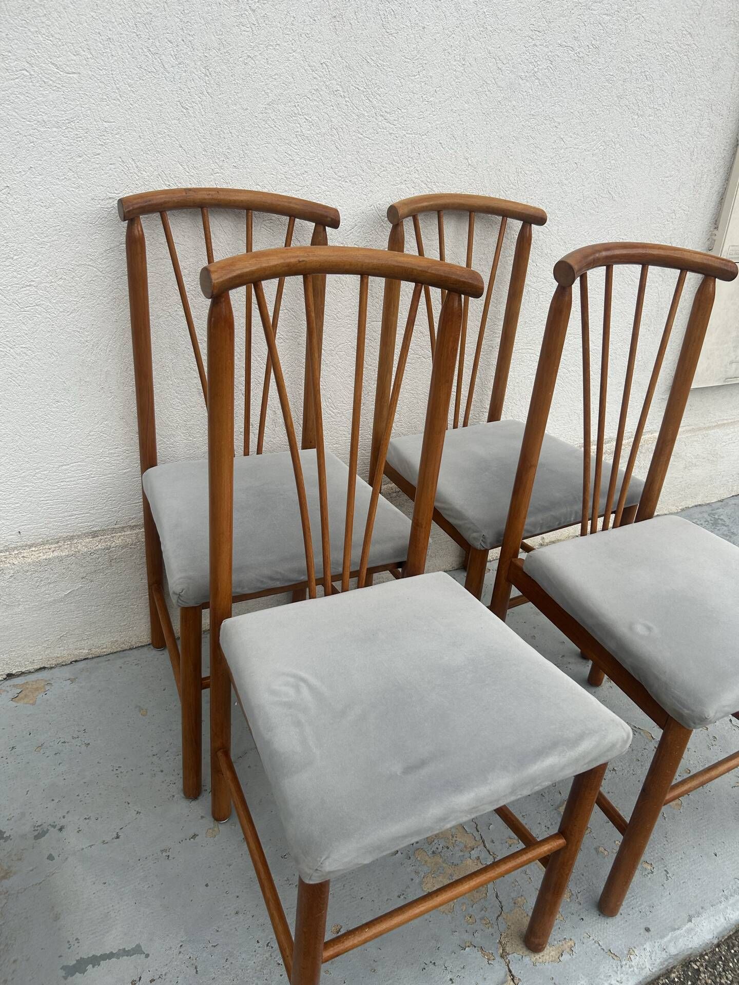 Suite de 4 chaises vintage en bois, dossier éventail, années 50/60