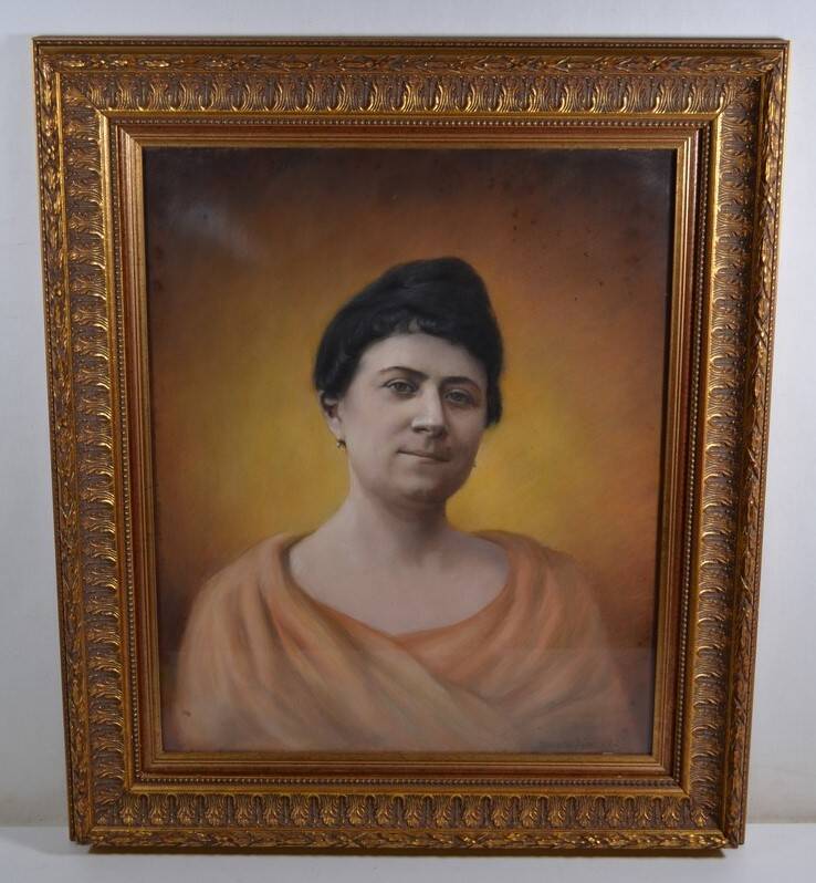 Dessendier (French School of the 20th century) Portrait of a woman in the antique style Pastel signed and dated 1927