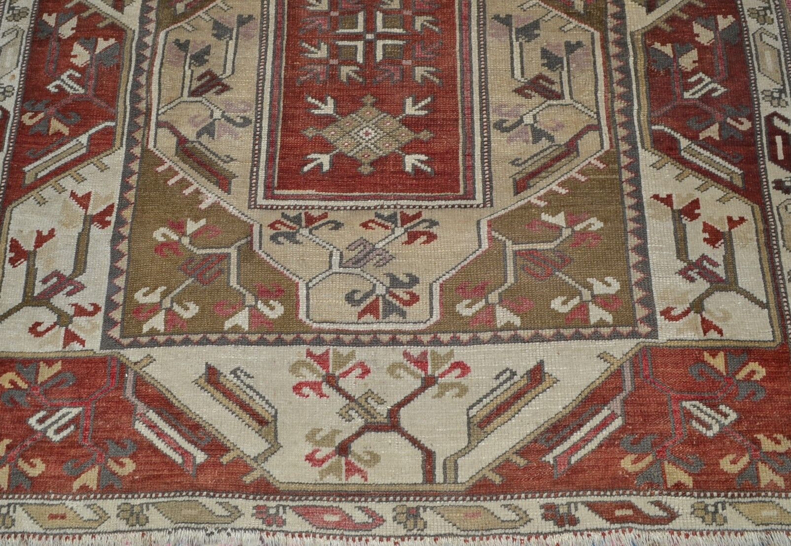 Milas carpet, 124 x 226 cm, anatolia, turkey, tied hand of time 1960