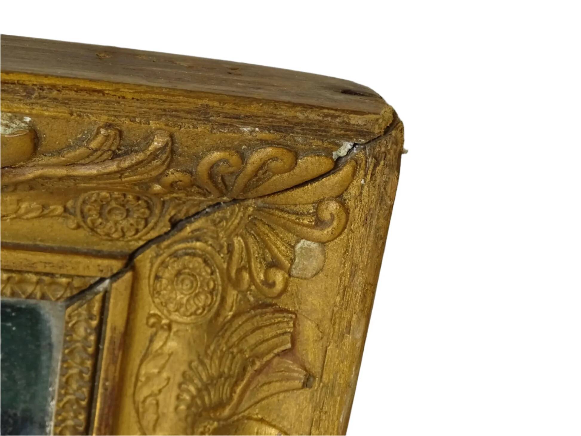 Miroir français ancien à cadre doré orné de cygnes, époque de la Restauration