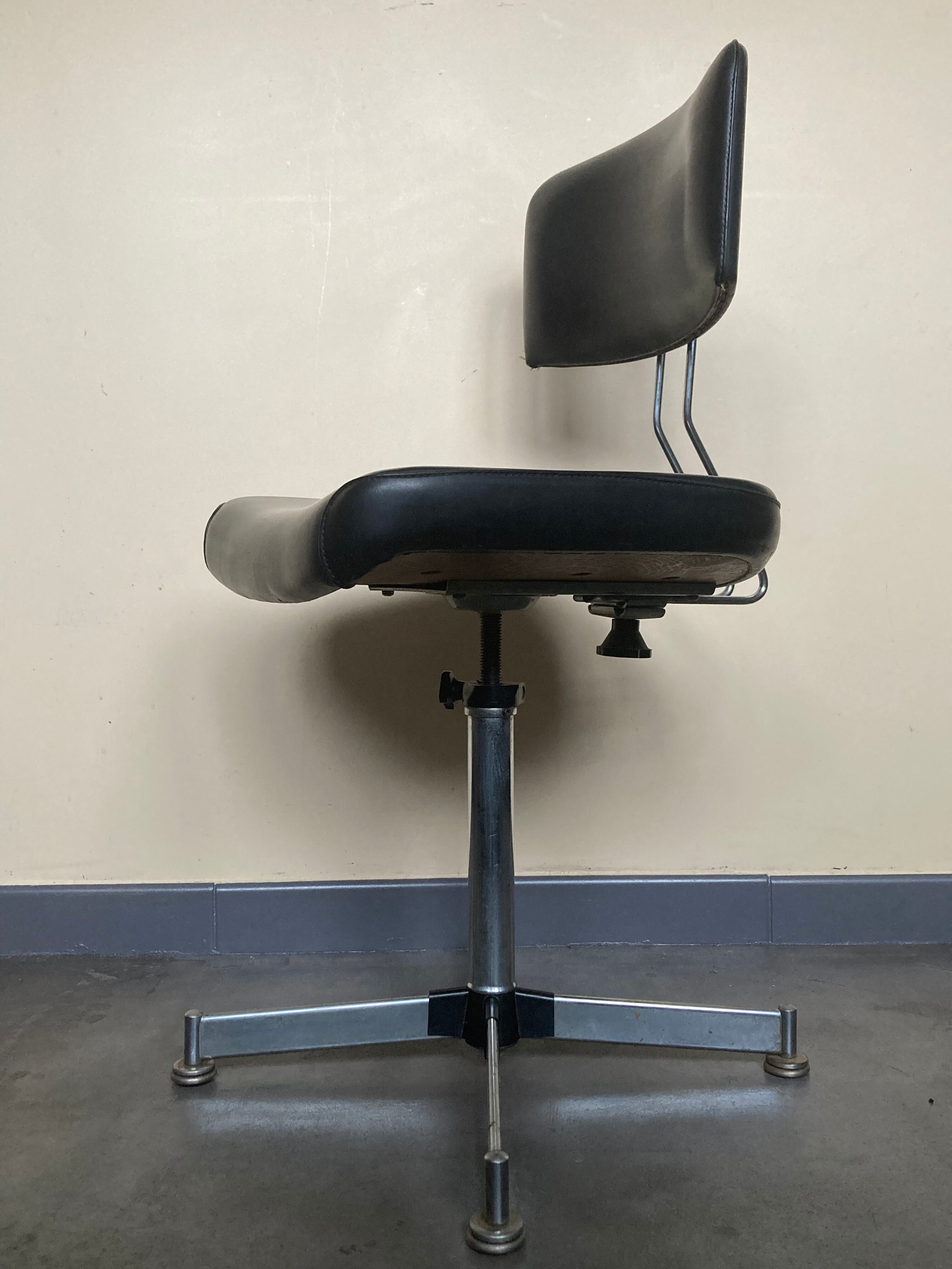 Chair oem strafor