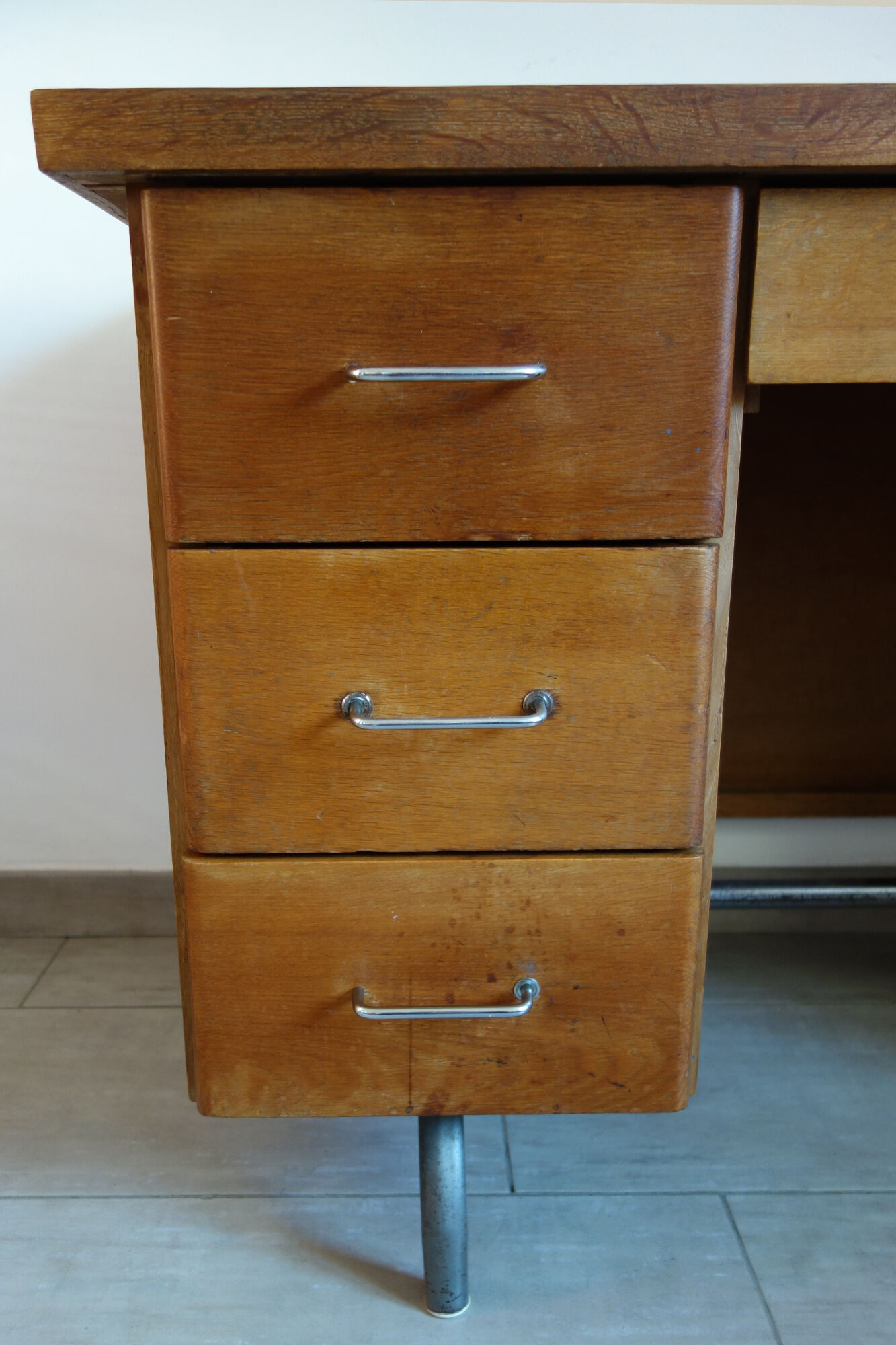 Vintage schoolmaster office