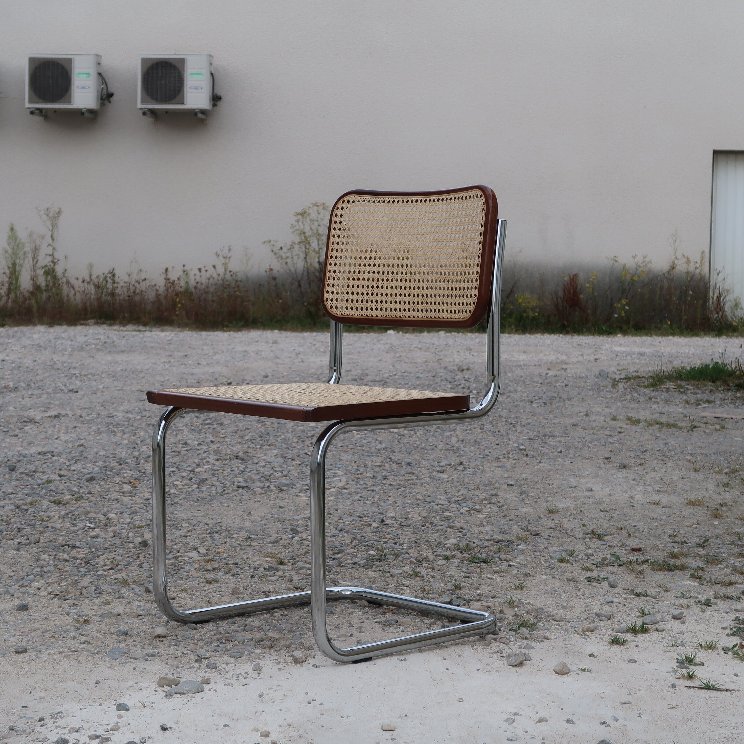 Chaise B32 de Marcel Breuer