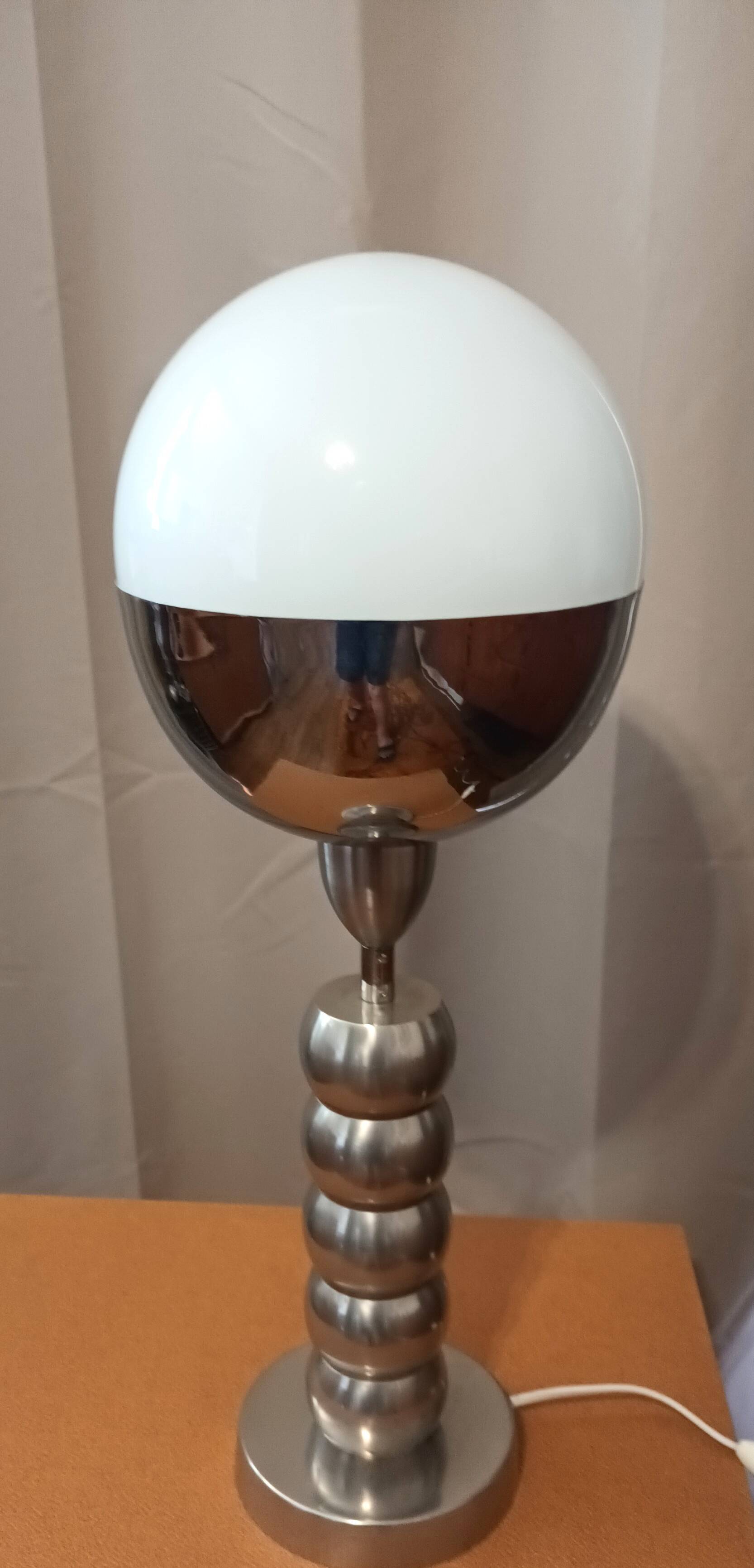 "Space Age" table lamp from the 1970s.