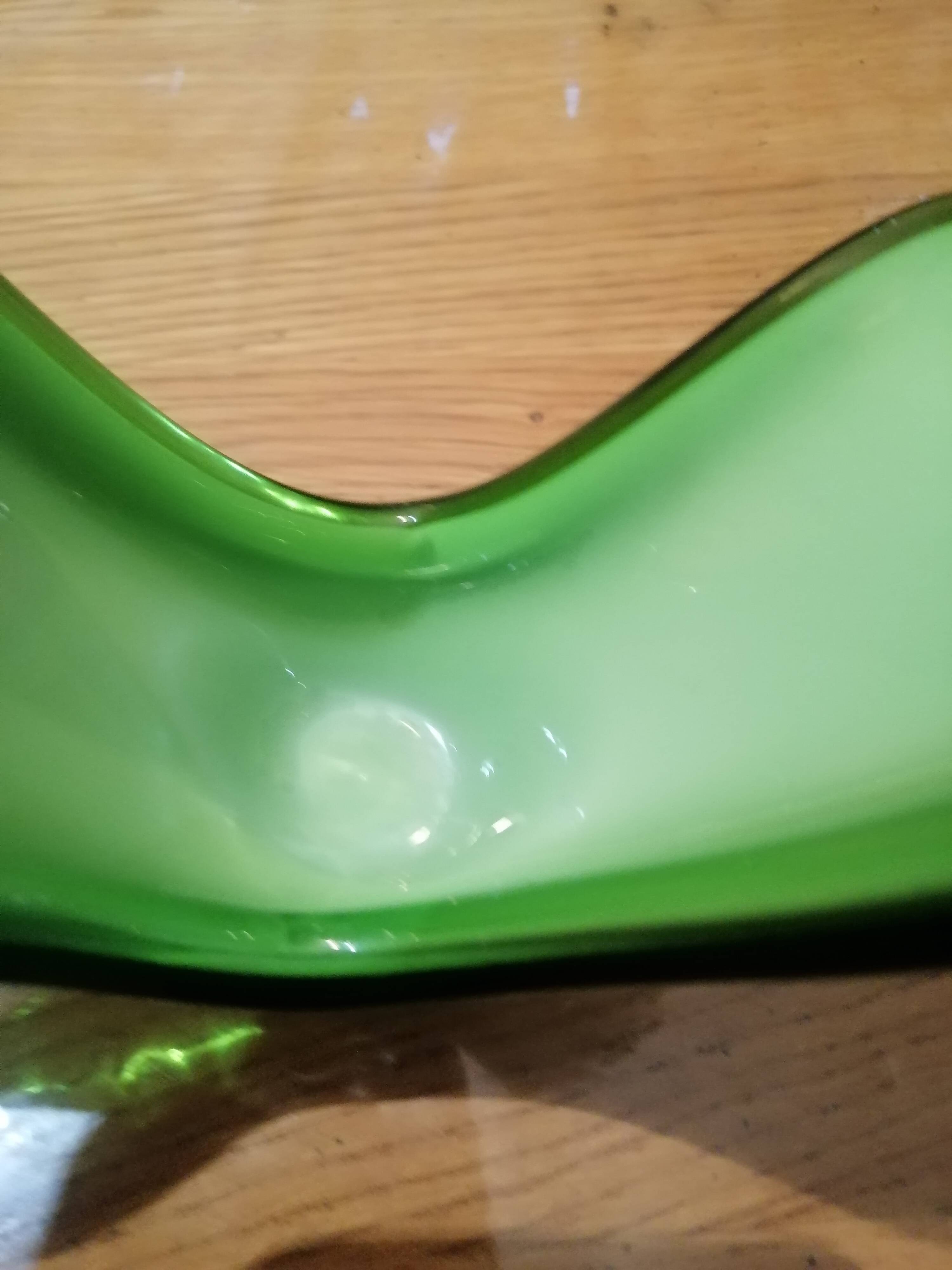 centerpiece pocket in blown glass