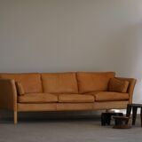 Danish Midcentury 3-seater canapé by Stouby in cognac brown leather, made in the 1970s.
