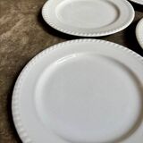 4 assiettes à dessert en faïence blanche