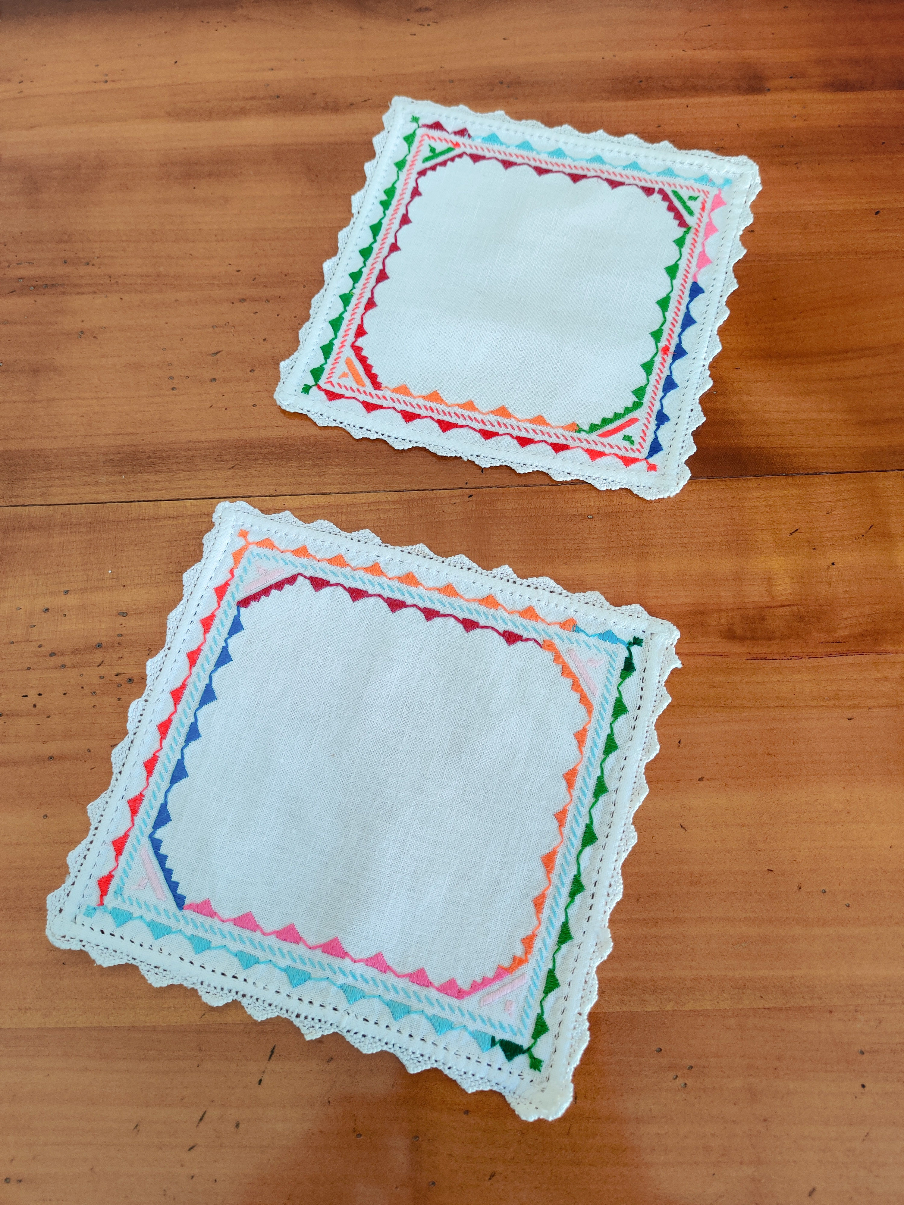Colorful doilies 70