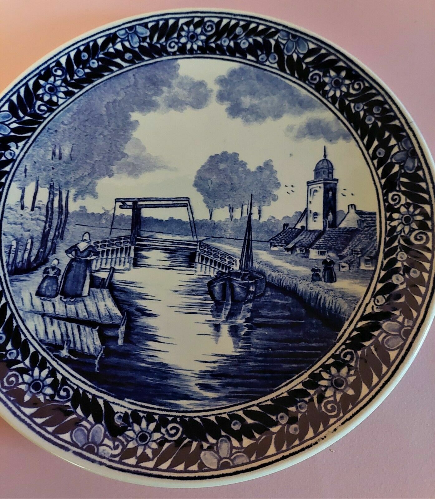 Earthenware dish Delft Boch Fr