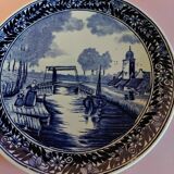 Plat en faïence Delft Boch Fr