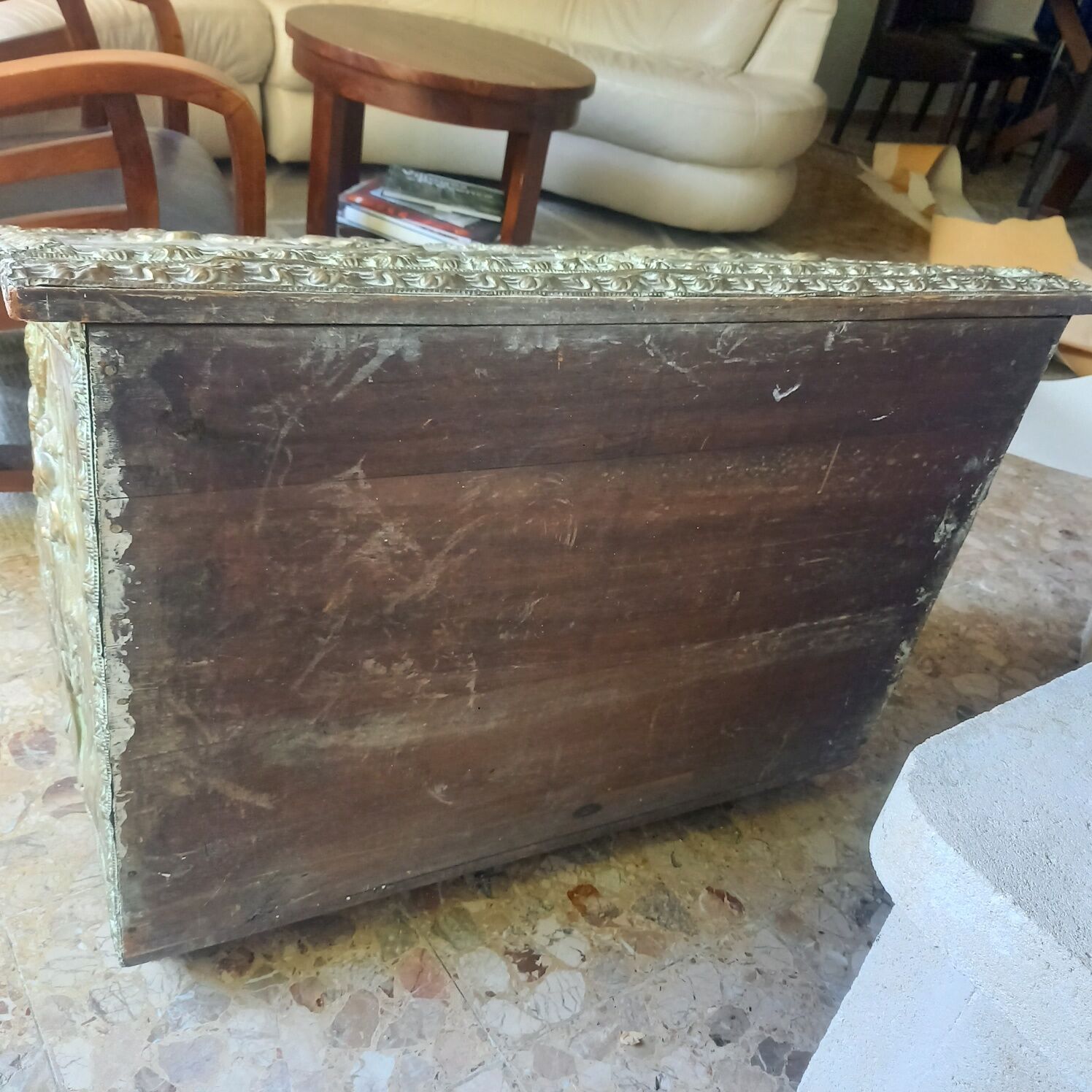Wood chest