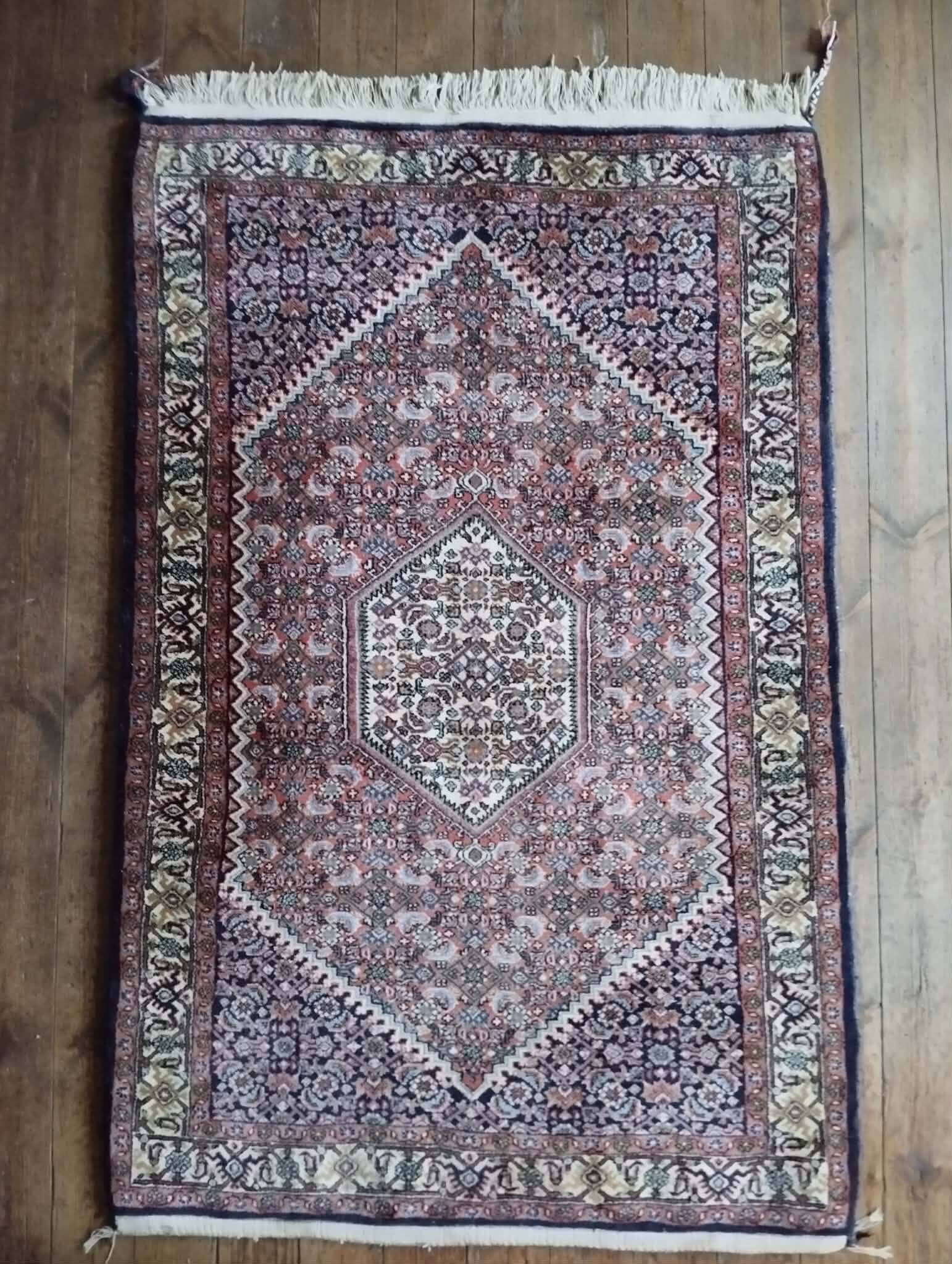 Handmade Persian Bidjar rug 156x101cm