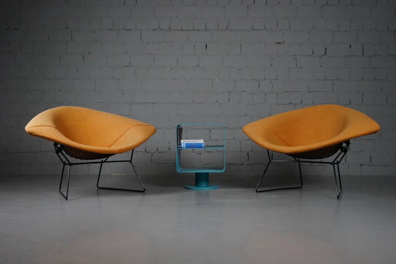 Diamond chair model 422 by Harry Bertoia for Knoll Int. (2/3)