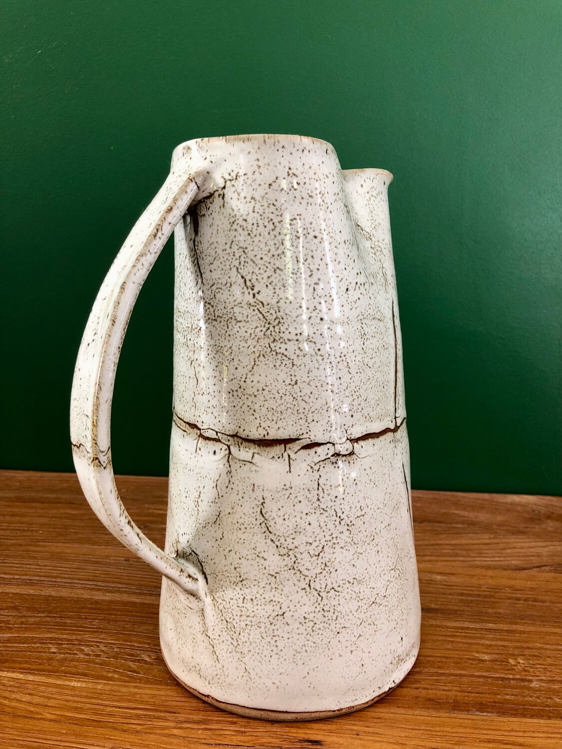 Cracked jug