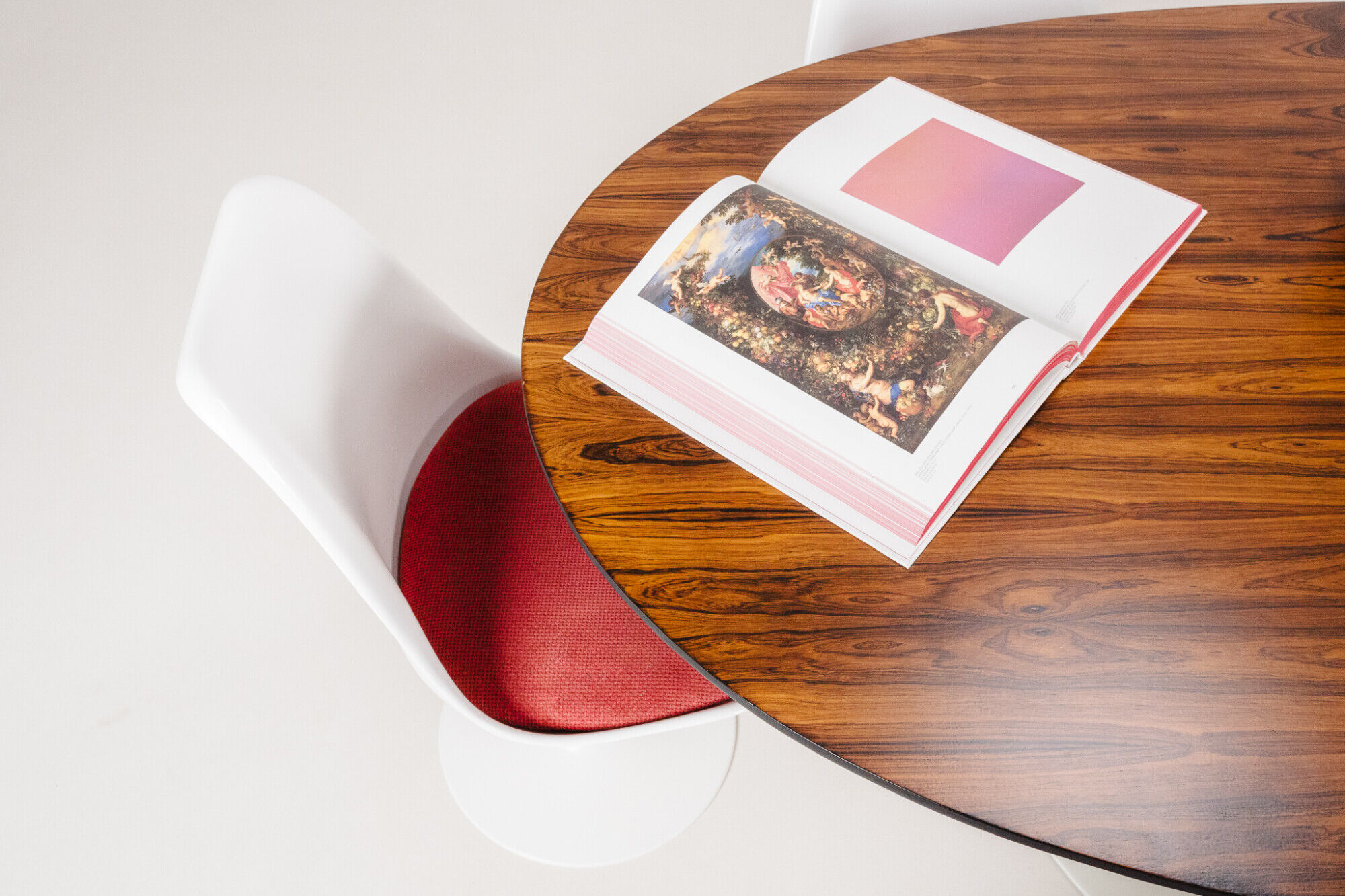 Oval dining table in rosewood by Maurice Burke for Arkana, England, 1960s