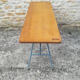 Folding table