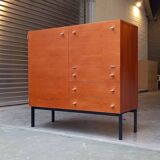 Sideboard Pierre Guariche Meurop modèle 1293 en Teck