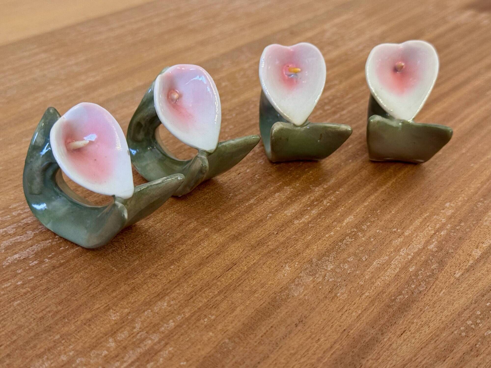 white arum knife rest