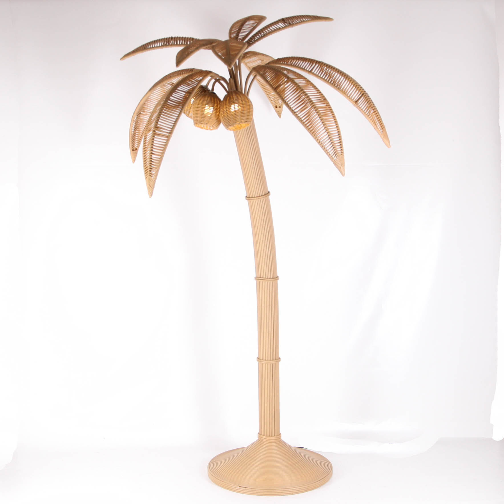 Synthetic rattan coconut tree floor lamp for outdoor use